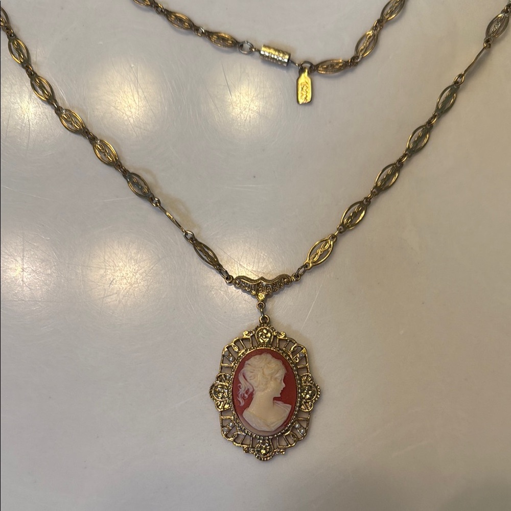 Vintage 1928 Gold and Rose pendant Victorian-Inspired Necklace